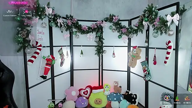 Snapshot of LilithLin chatting on 12.24.24 LilithLin online show from 12.24.24