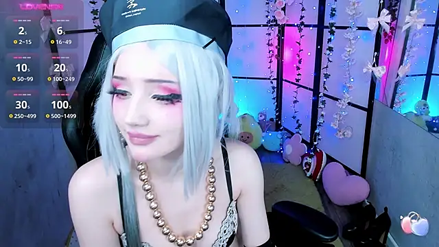 Snapshot of LilithLin chatting on 02.05.25 LilithLin online show from 02.05.25