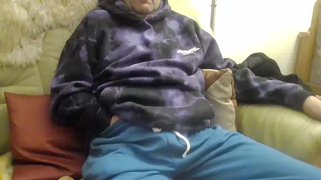 Lutzi1 online show from 12.15.24