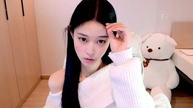 Xueb J online show from 11.23.25