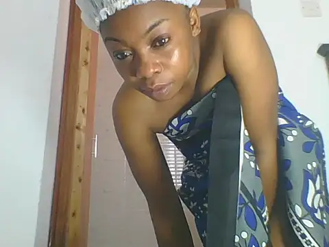 Snapshot of PrettyPrincess14 chatting on 02.23.25 PrettyPrincess14 online show from 02.23.25
