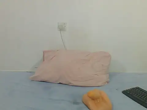 Snapshot of PrettyPrincess14 chatting on 02.23.25 PrettyPrincess14 online show from 02.23.25