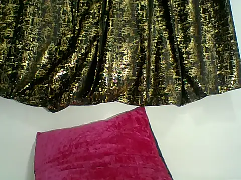 PrettyPrincess14 online show from 01.14.26