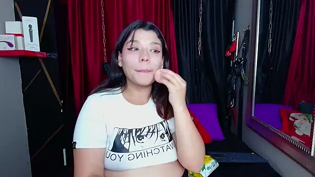 Snapshot of AvaLusty chatting on 01.19.25 AvaLusty online show from 01.19.25