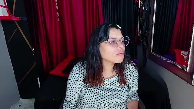 Snapshot of AvaLusty chatting on 01.28.25 AvaLusty online show from 01.28.25