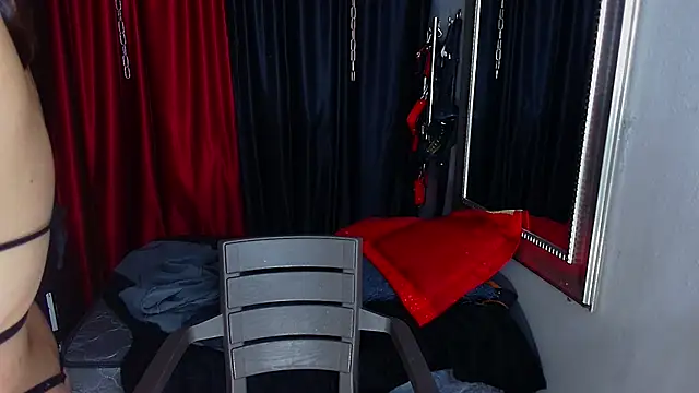 Snapshot of AvaLusty chatting on 01.31.25 AvaLusty online show from 01.31.25