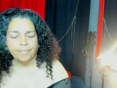 Snapshot of AvaLusty chatting on 09.20.25 AvaLusty online show from 09.20.25