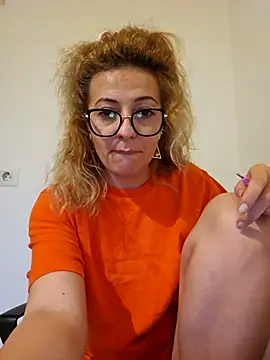 Selenna emma online show from 10.22.25