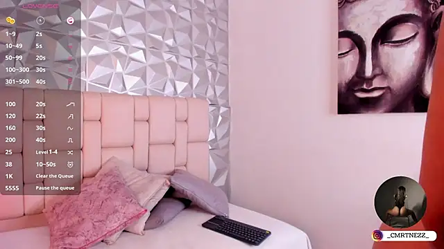 Snapshot of Caro_martinezz chatting on 10.15.25 Caro martinezz online show from 10.15.25