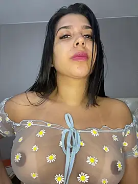 NiaSoler online show from 12.13.24