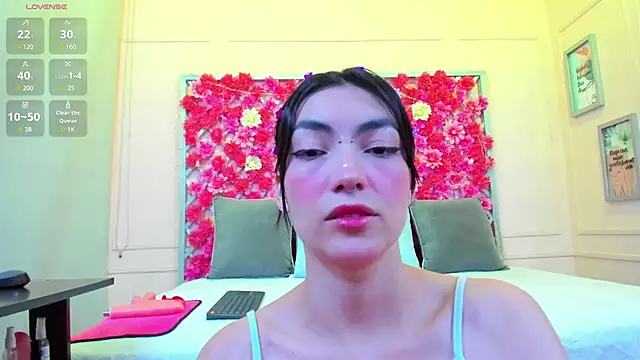 ThailyCherry online show from 12.13.24