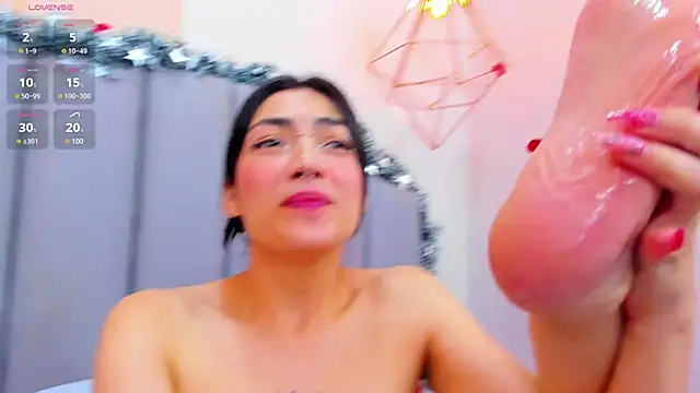 ThailyCherry online show from 12.26.24