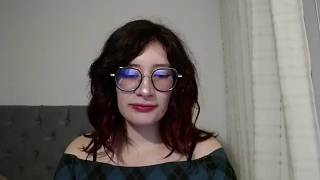 Snapshot of mariana124- chatting on 01.09.25 mariana124- online show from 01.09.25