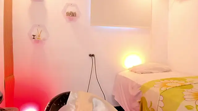 meganrossee69 online show from 04.26.26