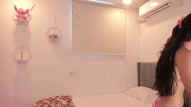 meganrossee69 online show from 05.27.26