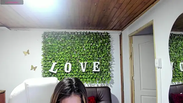 Enma  clark online show from 03.10.25