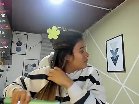 Enma  clark online show from 10.27.25