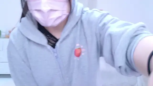 Snapshot of Rico-pin chatting on 09.19.25 Rico-pin online show from 09.19.25