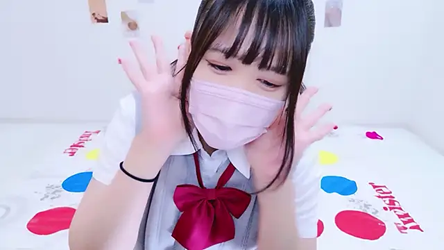 Snapshot of Rico-pin chatting on 10.20.25 Rico-pin online show from 10.20.25