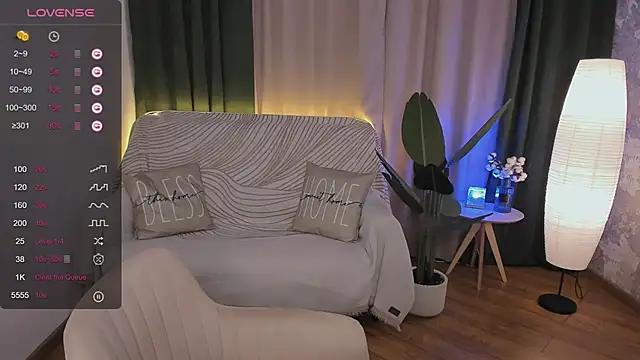 annacooleman online show from 12.12.24