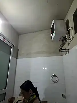 Tinease online show from 02.22.25