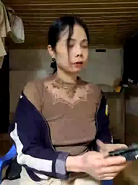 Tinease online show from 02.26.25