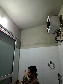 Tinease online show from 02.27.25