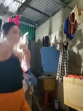 Tinease online show from 09.21.25