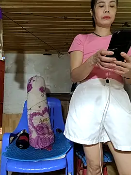 Tinease online show from 09.24.25