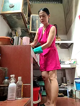 Tinease online show from 09.27.25