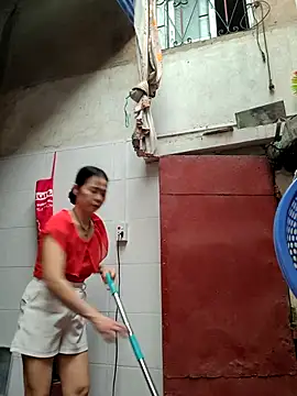 Tinease online show from 09.28.25