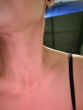 Tinease online show from 10.08.25