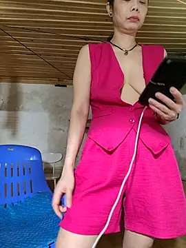 Tinease online show from 10.11.25