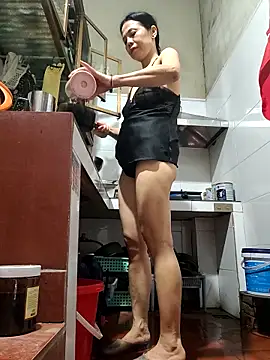 Tinease online show from 10.12.25