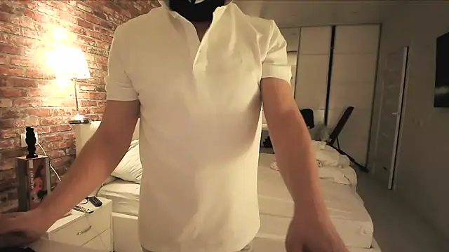 Snapshot of Alexxxx1086 chatting on 10.23.25 Alexxxx1086 online show from 10.23.25