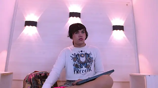 AndreaGil  online show from 01.31.26