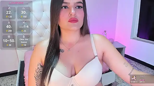 Snapshot of ellarosee_ chatting on 02.24.25 ellarosee  online show from 02.24.25