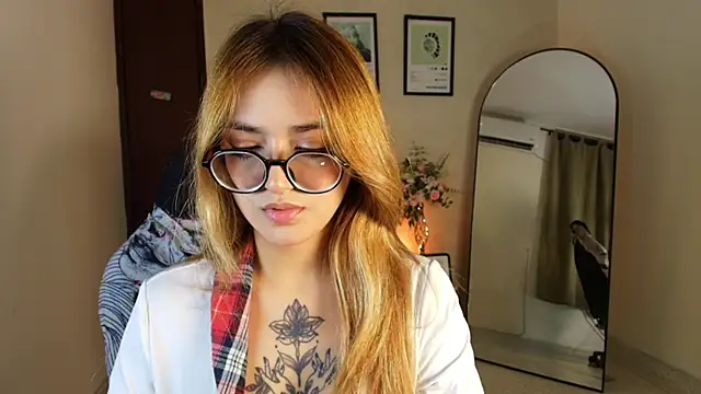 Snapshot of SweetJennaa chatting on 07.02.26 SweetJennaa online show from 07.02.26