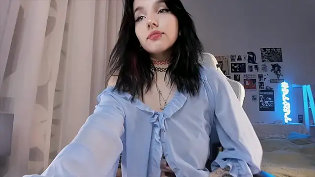 Snapshot of Viv_Player chatting on 12.15.24 Viv Player online show from 12.15.24