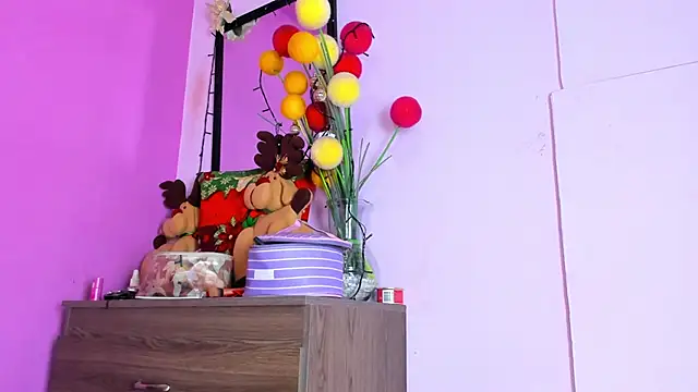 jade brunnette online show from 12.24.24