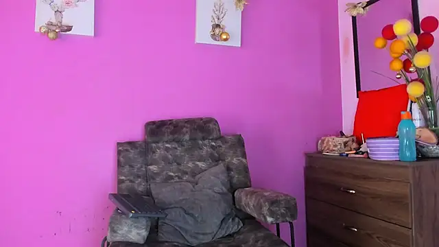 jade brunnette online show from 01.07.25