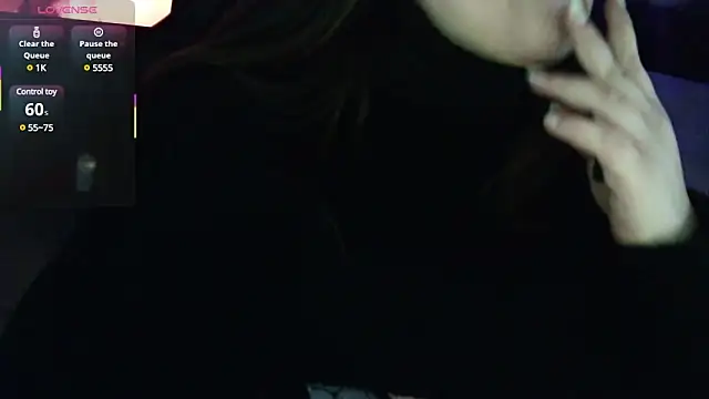 Snapshot of KatieDx chatting on 02.27.25 KatieDx online show from 02.27.25