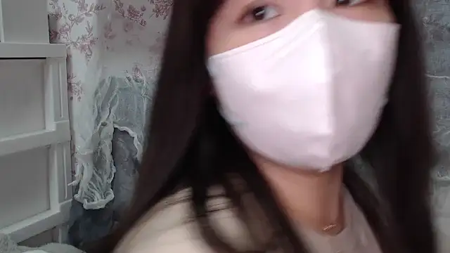 Snapshot of mei_hosina chatting on 10.24.25 mei hosina online show from 10.24.25