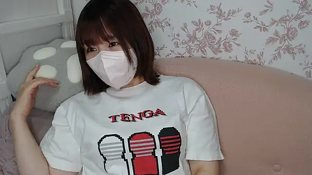 Snapshot of mei_hosina chatting on 06.24.26 mei hosina online show from 06.24.26