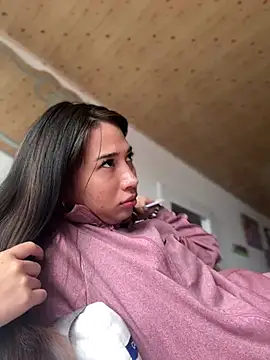 Snapshot of AlessiaVix chatting on 01.24.25 AlessiaVix online show from 01.24.25