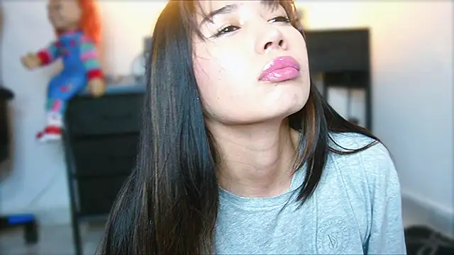 Snapshot of AlessiaVix chatting on 01.27.25 AlessiaVix online show from 01.27.25