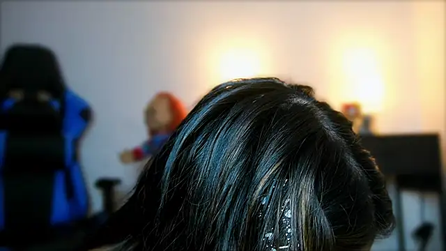 Snapshot of AlessiaVix chatting on 02.05.25 AlessiaVix online show from 02.05.25