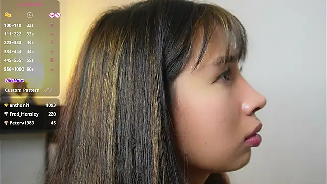 Snapshot of AlessiaVix chatting on 02.11.25 AlessiaVix online show from 02.11.25