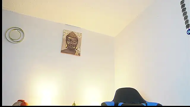 Snapshot of AlessiaVix chatting on 02.28.25 AlessiaVix online show from 02.28.25