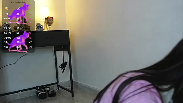 Snapshot of AlessiaVix chatting on 03.04.25 AlessiaVix online show from 03.04.25